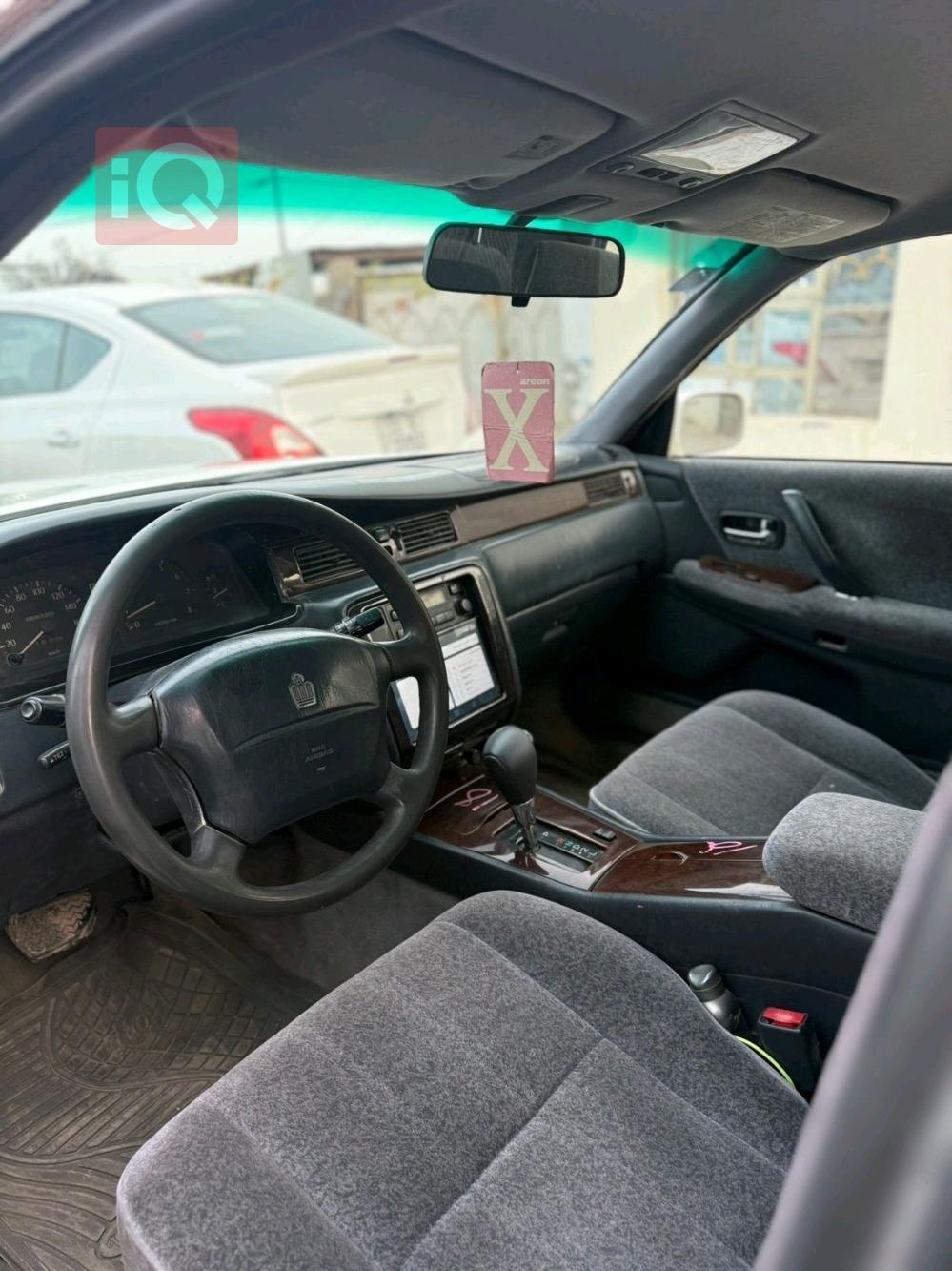 تۆیۆتا کراون